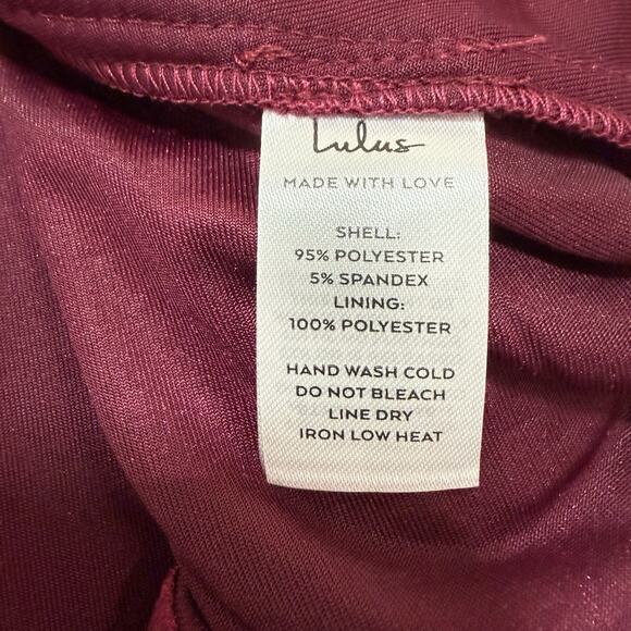 Lulus UNREAL CHARMER PLEATED DRESS Size L Burgundy Velvet Spaghetti Strap NEW - Picture 9 of 11